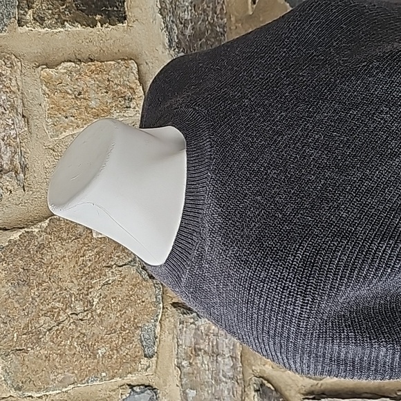 ATHLETA Asymmetrical Rest Day Crewneck Sweater Long Sleeve Gray Women's Size XXS - Picture 5 of 9